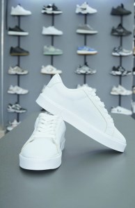 ونس ZARA رنگ سفید