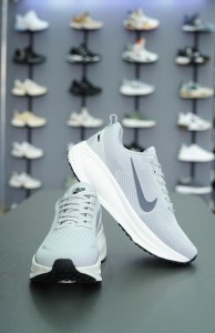 کتونی وارداتی مردانه سایز بزرگ NIKE