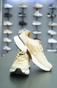 کتونی مردانه سایز بزرگ NIKE V2K کتونی مردانه سایز بزرگ NIKE V2K
