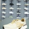 کتونی مردانه سایز بزرگ NIKE V2K رنگ کرم سایز 45