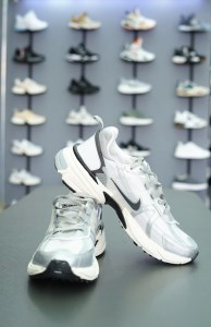 کتونی مردانه سایز بزرگ NIKE V2K