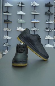 کتونی NIKE AIR