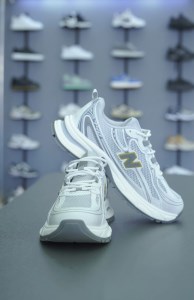 کتونی NEW BALANCE
